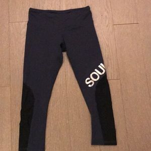 Soul Cycle dryfit cropped leggings mesh panels
